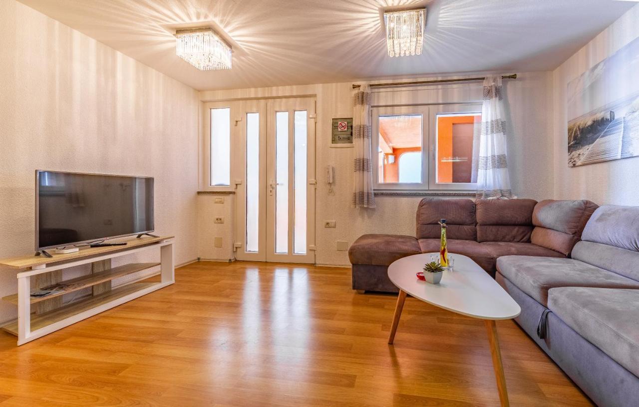 Apartments Larst Medulin Exterior foto
