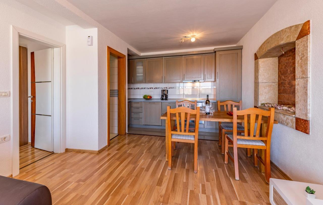 Apartments Larst Medulin Exterior foto