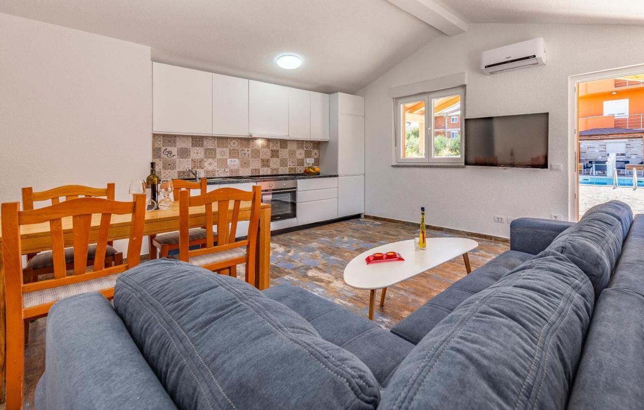 Apartments Larst Medulin Exterior foto