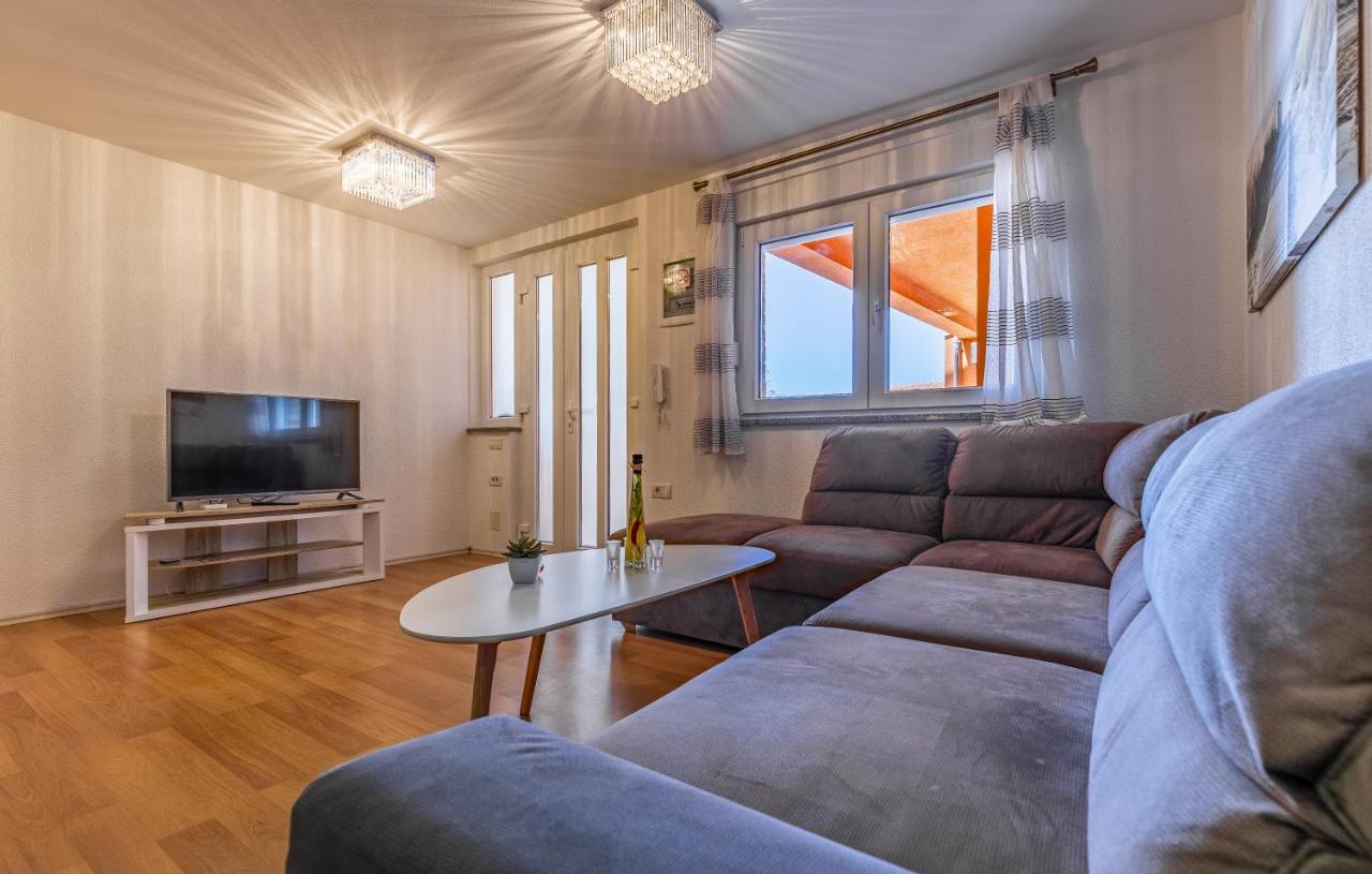 Apartments Larst Medulin Exterior foto