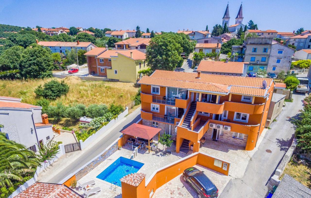 Apartments Larst Medulin Exterior foto